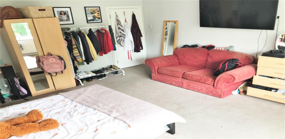 			3 Bedroom, 1 bath, 1 reception Flat			 Willesden Lane, WILLESDEN GREEN