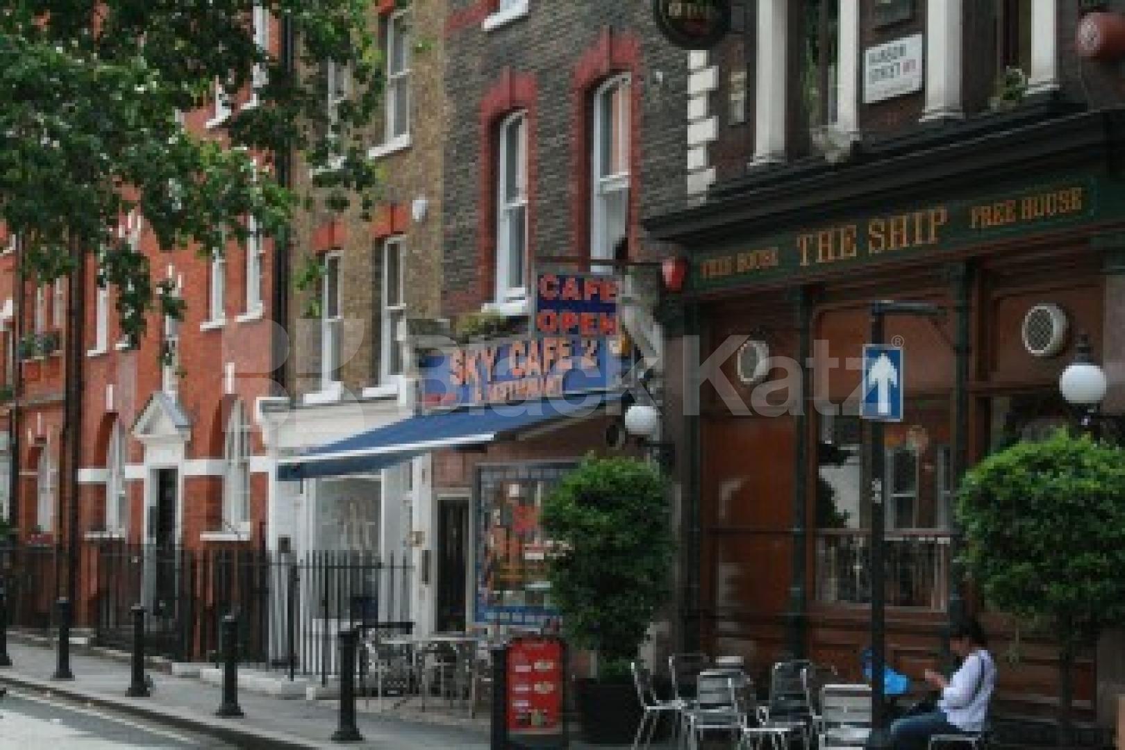 			(NEW INSTRUCTION)  GREAT FOR STUDENTS OR SHARERS!!!, 1 Bedroom, 1 bath, 1 reception Flat			 Hanson Street, FITZROVIA BLOOMSBURY