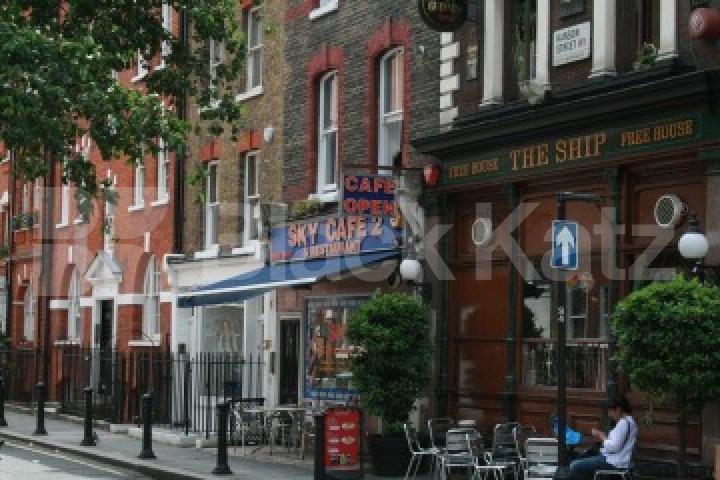 			(NEW INSTRUCTION)  GREAT FOR STUDENTS OR SHARERS!!!, 1 Bedroom, 1 bath, 1 reception Flat			 Hanson Street, FITZROVIA BLOOMSBURY