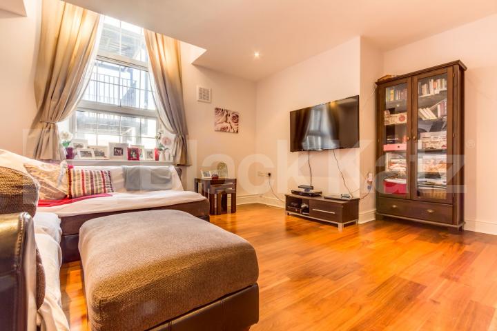 Available from 8th September / Private Parking Brook Road, Chartwell Court, NW2,  Chartwell Court