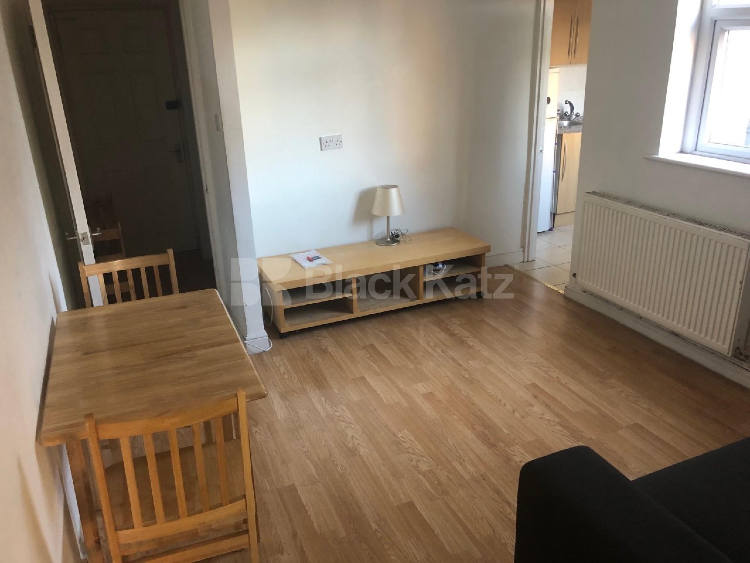 			New Instruction!, 1 Bedroom, 1 bath, 1 reception Apartment			 Wightman Road, Turnpike Lane N8