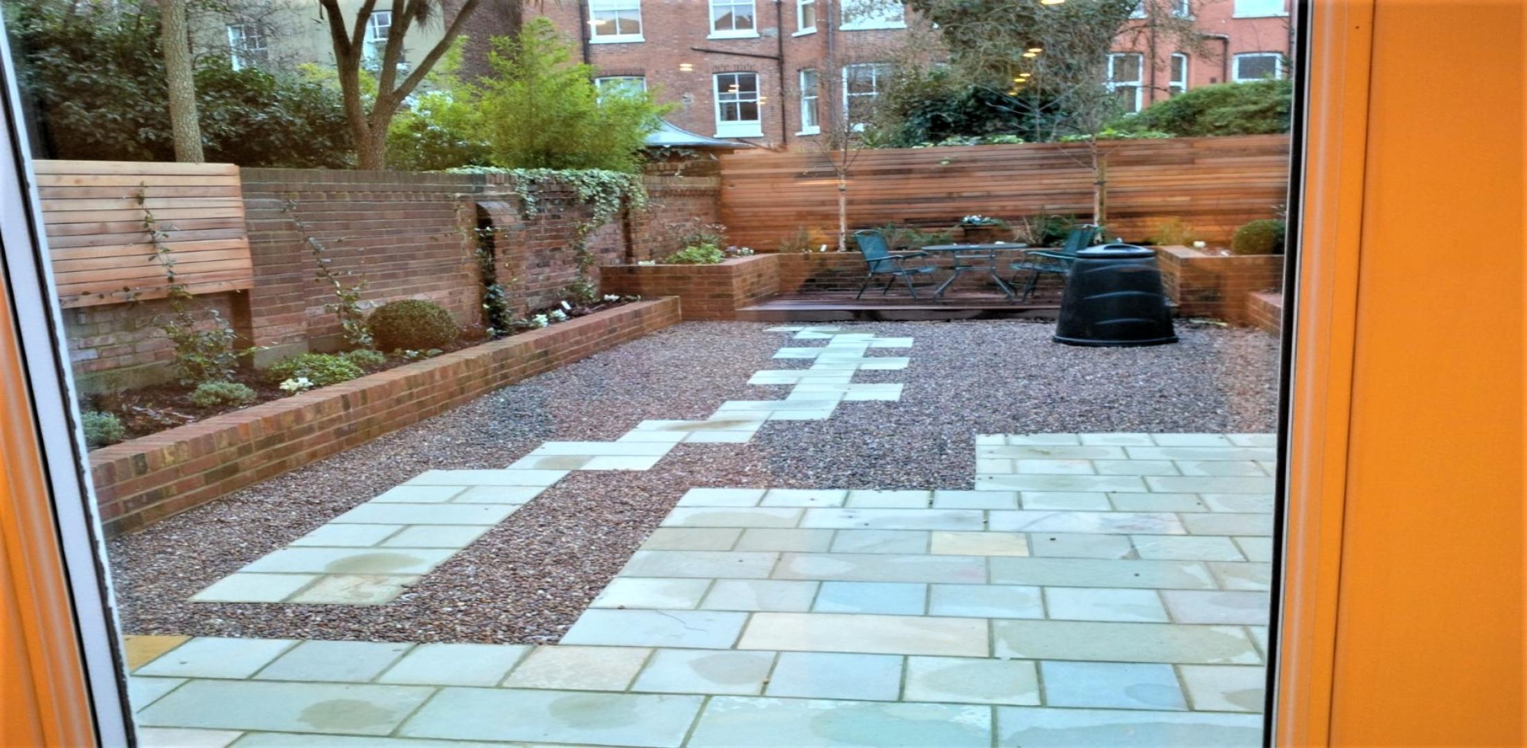 			2 Bedroom, 2 bath, 1 reception Flat			 Broadhurst Gardens, WEST HAMPSTEAD/FINCHLEY ROAD