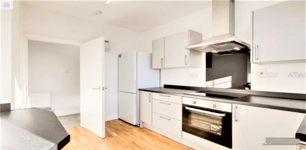 			3 Bedroom, 1 bath, 1 reception Flat			 Finchley Road, Hampstead
