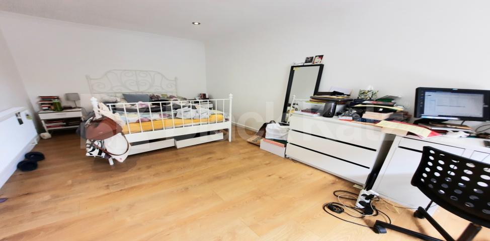 			LET , 2 Bedroom, 1 bath, 1 reception Ground Floor Maisonette			 Tisdal Place, Elephant and Castle