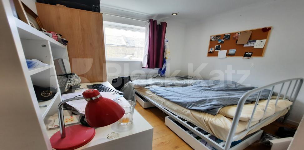 			LET , 2 Bedroom, 1 bath, 1 reception Ground Floor Maisonette			 Tisdal Place, Elephant and Castle