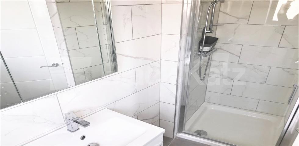 			1 Bedroom, 1 bath, 1 reception Apartment			 Macfarlane Road, SHEPHERDS BUSH