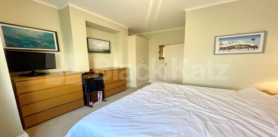 			LET , 2 Bedroom, 1 bath, 1 reception Ground Floor Flat			 Tregarvon Road, Clapham Junction/Common