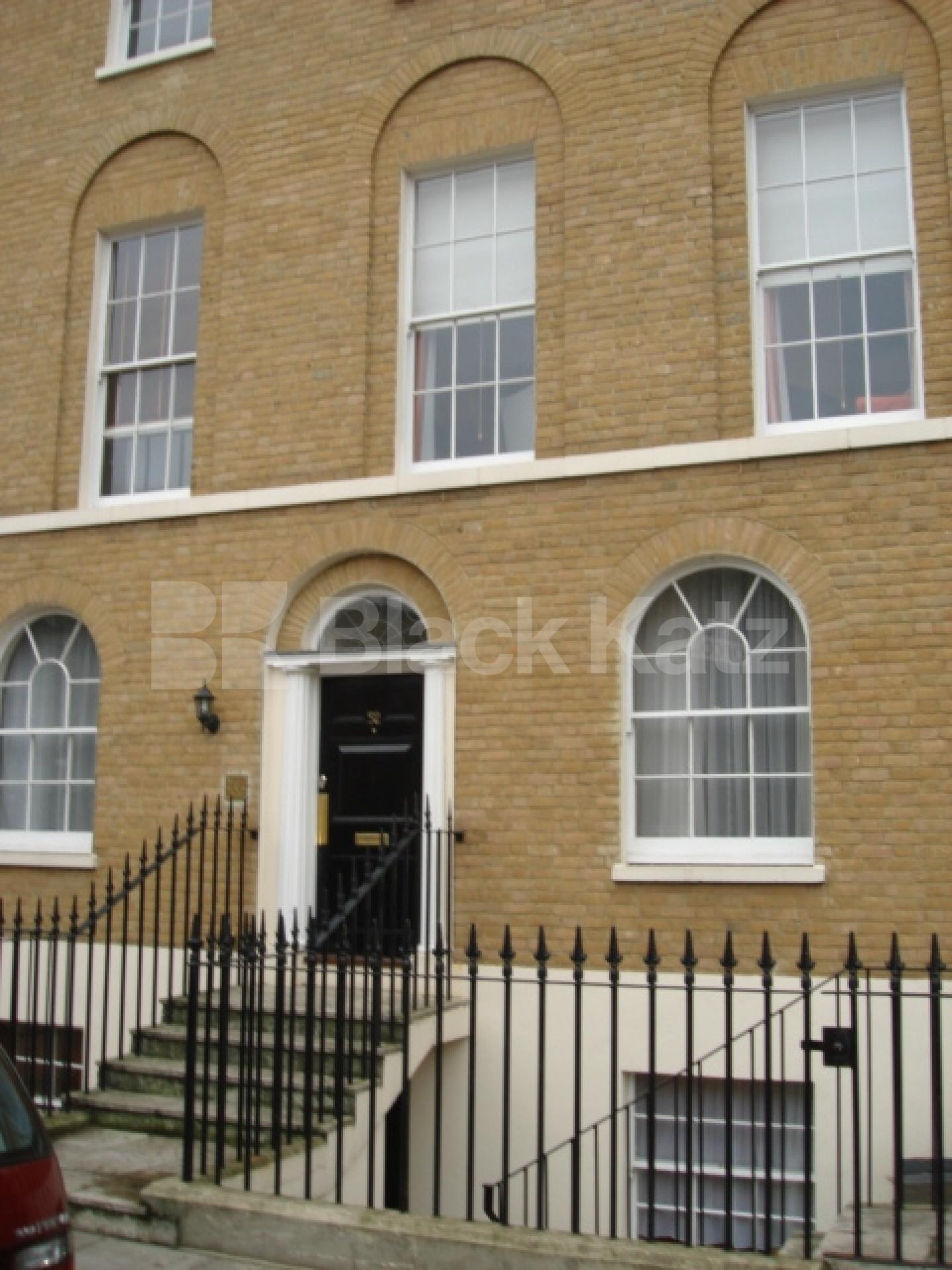 			2 Bedroom, 1 bath, 1 reception Apartment			 Tredgar Grove, Mile End E3