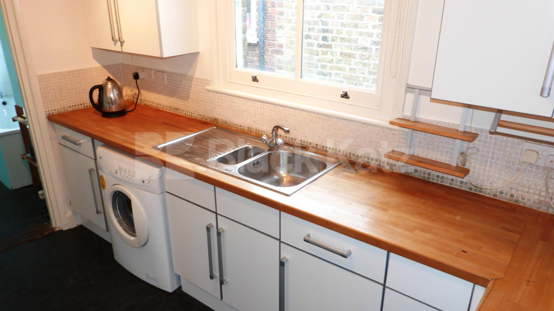 			Garden Flat !, 1 Bedroom, 1 bath, 1 reception Flat			 Terront Road, Turnpike Lane