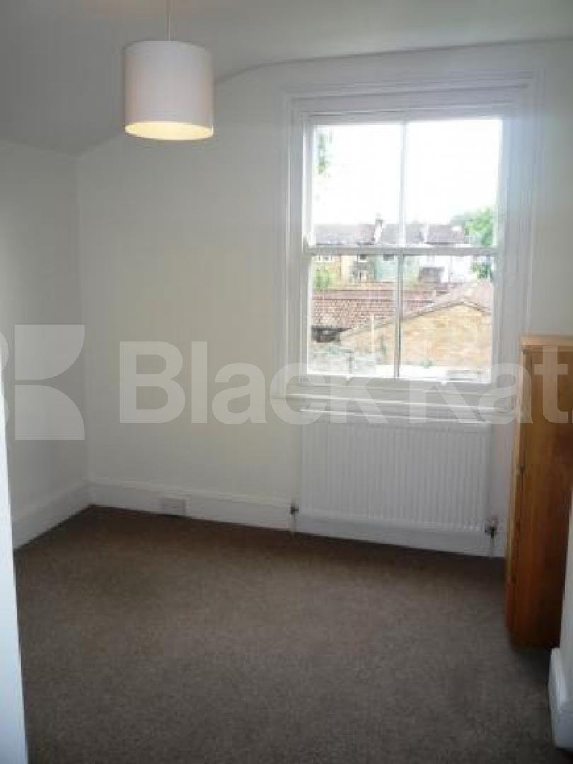 			NEW INSTRUCTION!, 4 Bedroom, 1 bath, 1 reception House			 Truro Road, Bounds Green