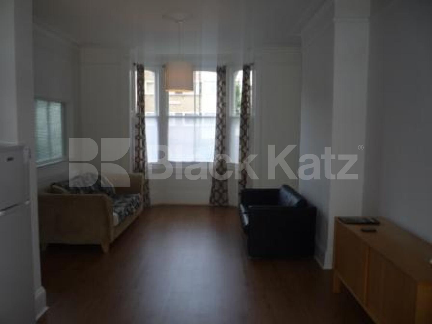 			NEW INSTRUCTION!, 4 Bedroom, 1 bath, 1 reception House			 Truro Road, Bounds Green