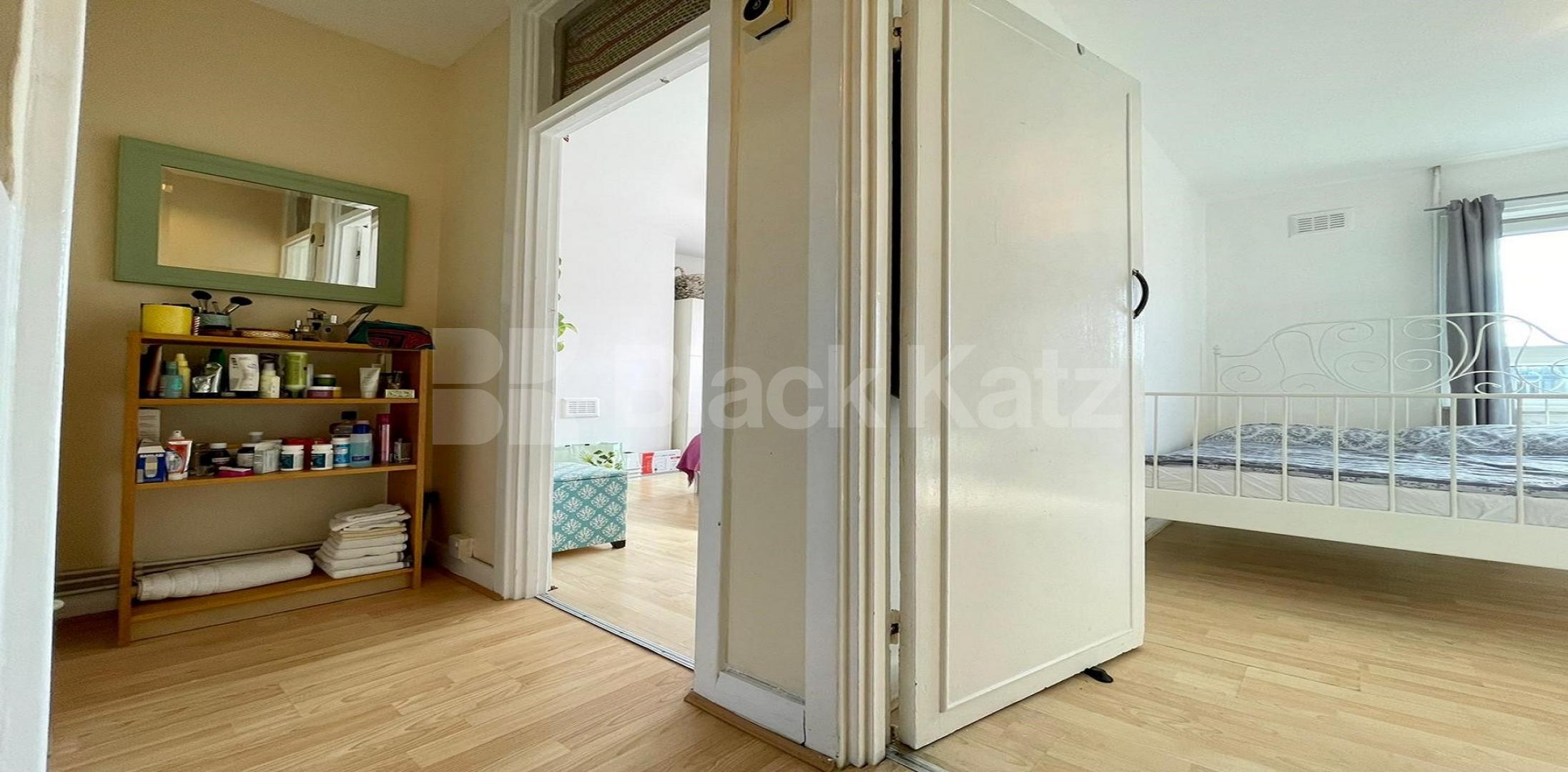 			LET, 2 Bedroom, 1 bath, 1 reception Maisonette			 Tanner Street , London Bridge