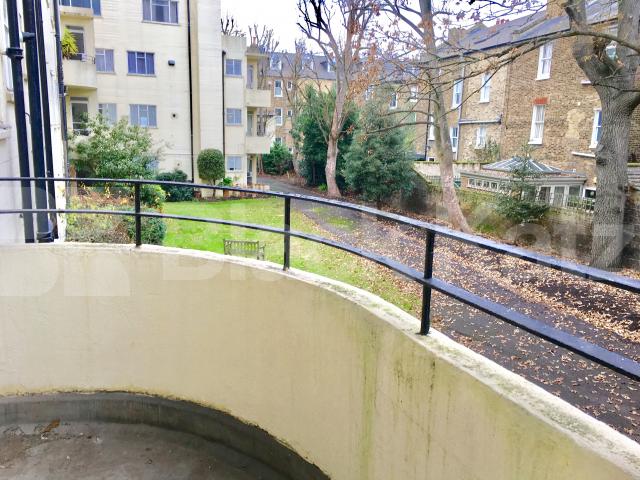 			LET, 2 Bedroom, 1 bath, 1 reception Apartment			 Nightingale Lane, Clapham South 