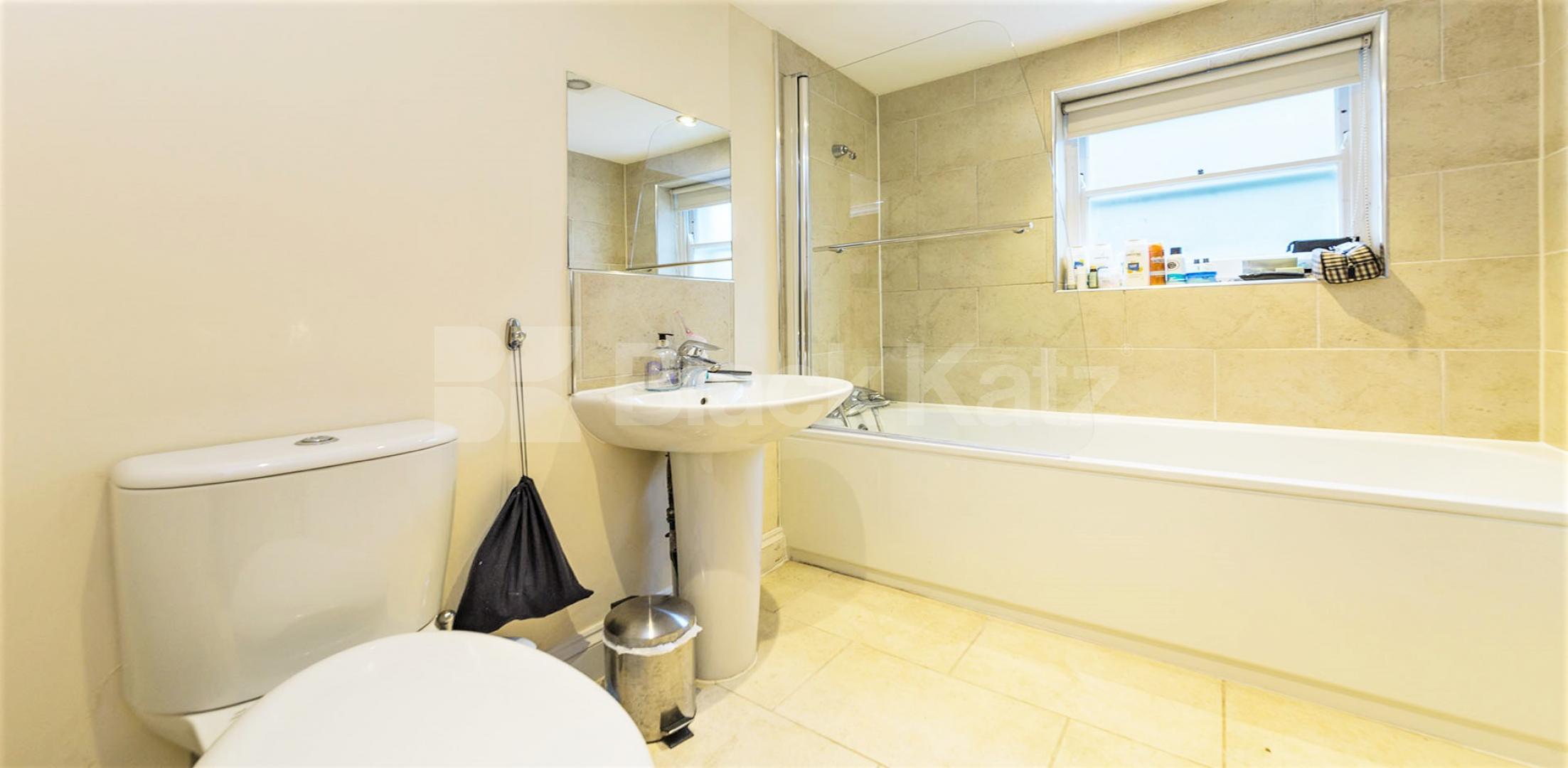 Spacious and well-presented four-bedroom flat available to rent on the sought-after Goldhawk Road Goldhawk Road, London, W12,  London