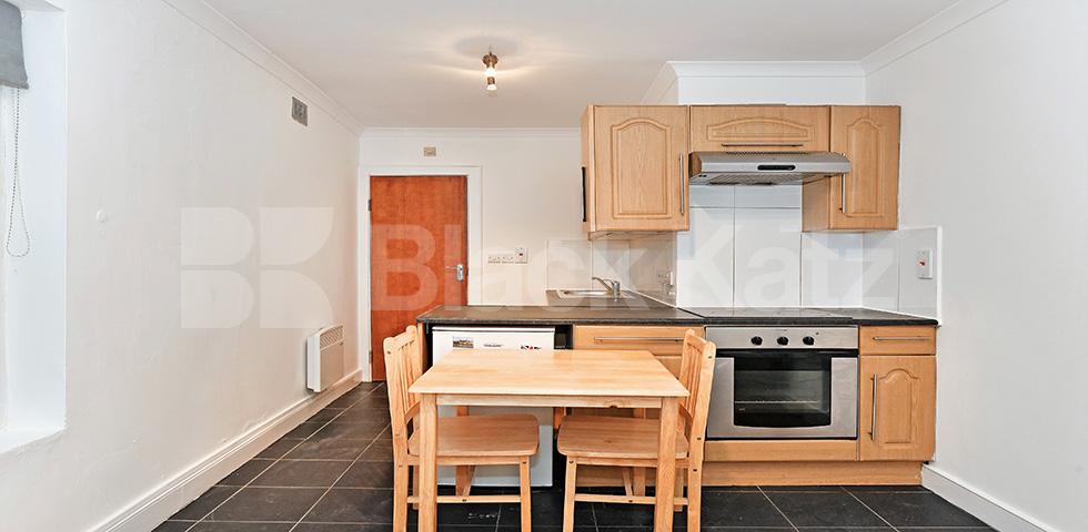 			Studio Apartment, 1 bath, 1 reception Flat			 Hornsey High Street , Crouch End / Hornsey