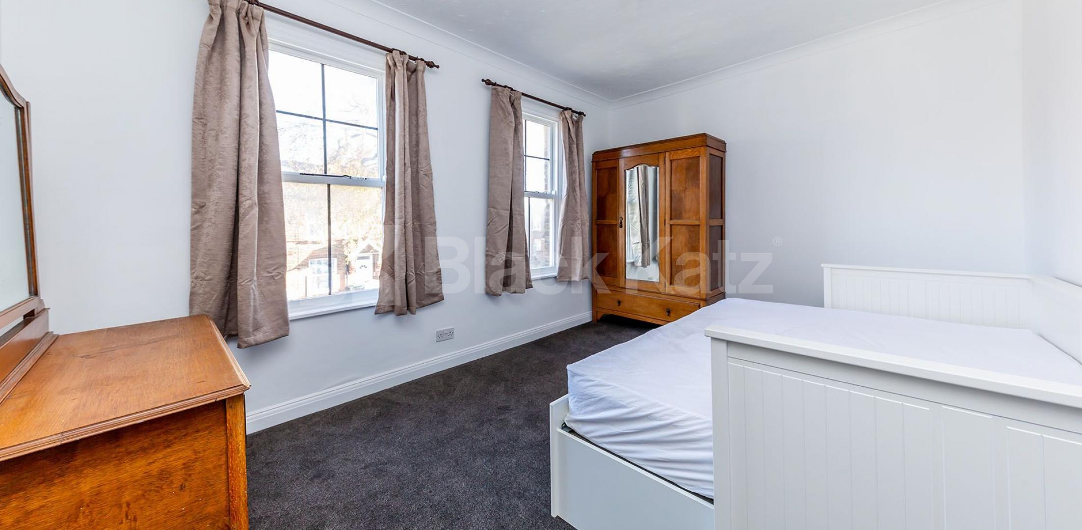 			2 bedroom house plus study, 2 Bedroom, 1 bath, 1 reception House			 Darwin Road , Wood Green / Noel Park
