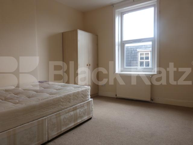 			2 Bedroom, 1 bath, 1 reception Flat			 Tottenham Lane, Crouch End