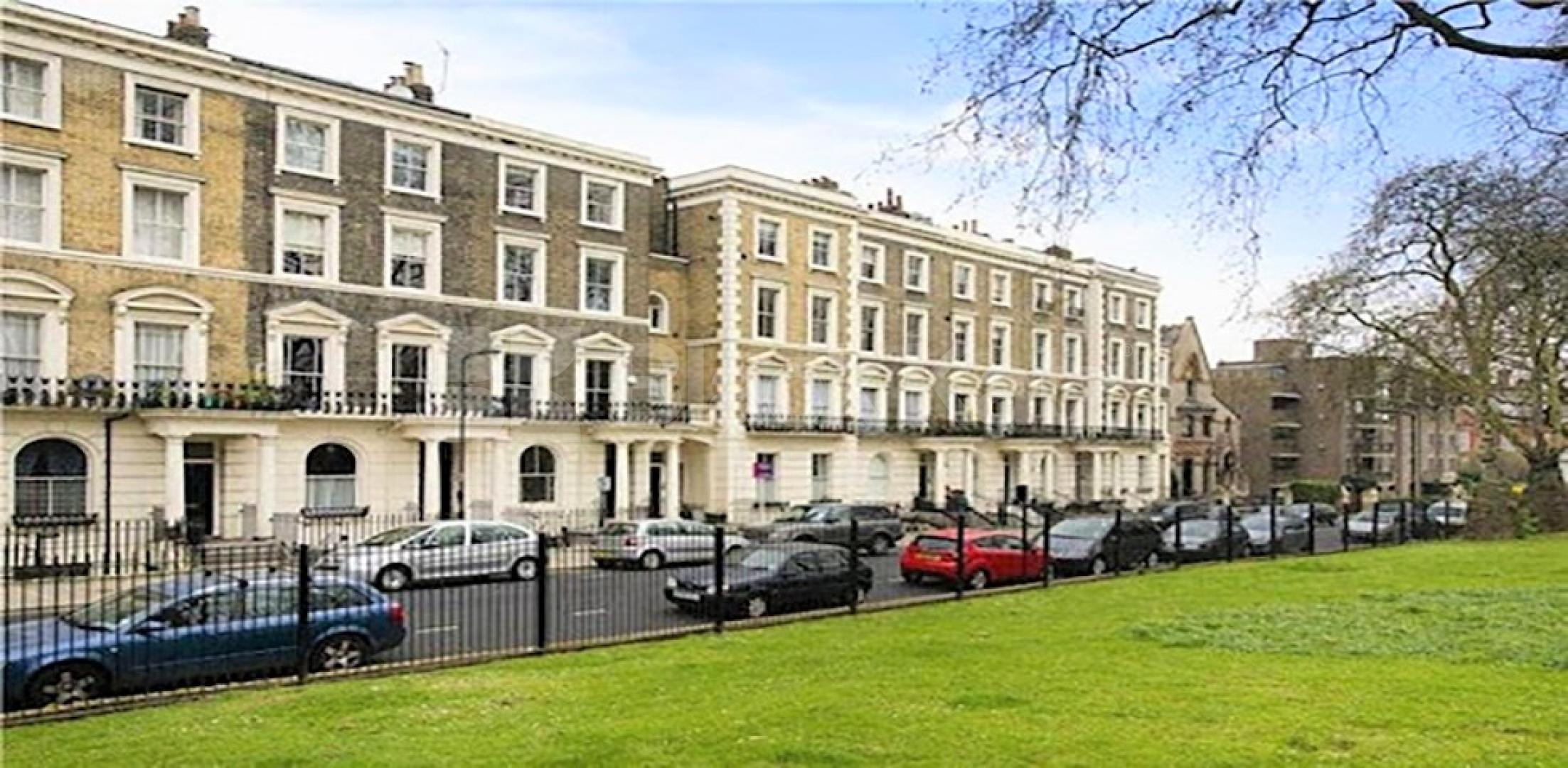 Located within minutes to UCL this fantastic modern studio is a must see! Oakley Square, Camden / Euston