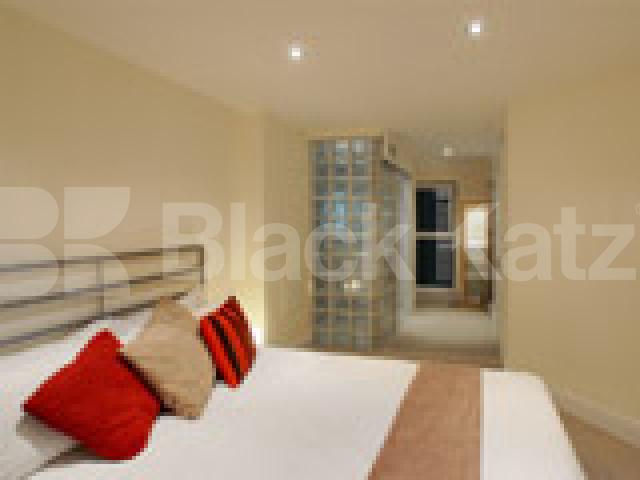 			NEW INSTRUCTION, 3 Bedroom, 1 bath, 1 reception Mews House			 Heritage Court, Trundleys Road , Surrey Quays