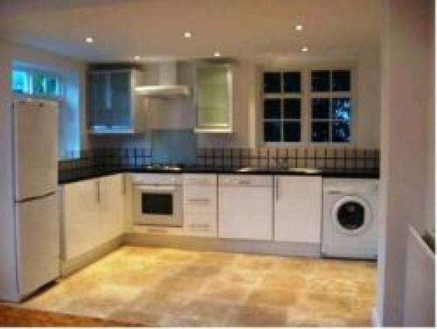 			3 Bedroom, 1 bath, 1 reception Flat			 Oakwood Road, GOLDERS GREEN/HAMPSTEAD GARDEN SUBURBS