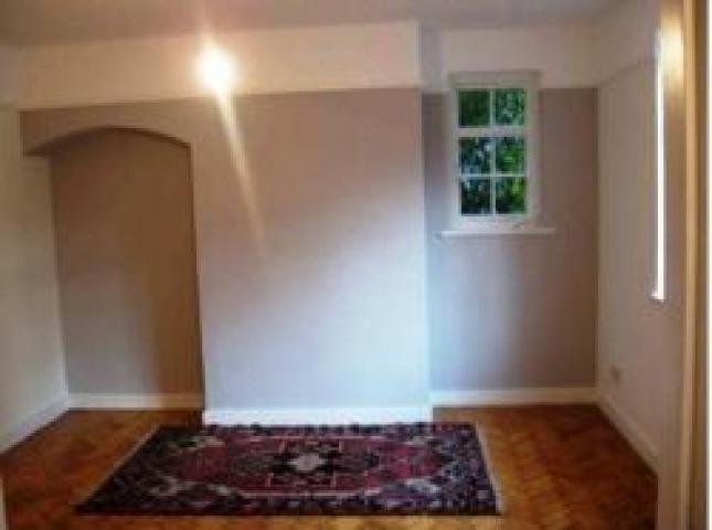 			3 Bedroom, 1 bath, 1 reception Flat			 Oakwood Road, GOLDERS GREEN/HAMPSTEAD GARDEN SUBURBS