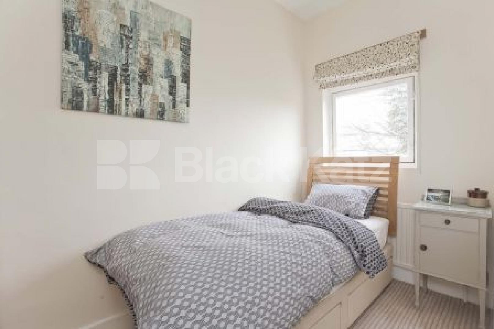 			Unique Cottage in Central Crouch End, 2 Bedroom, 1 bath, 1 reception House			 Topsfield Cottages, Crouch End