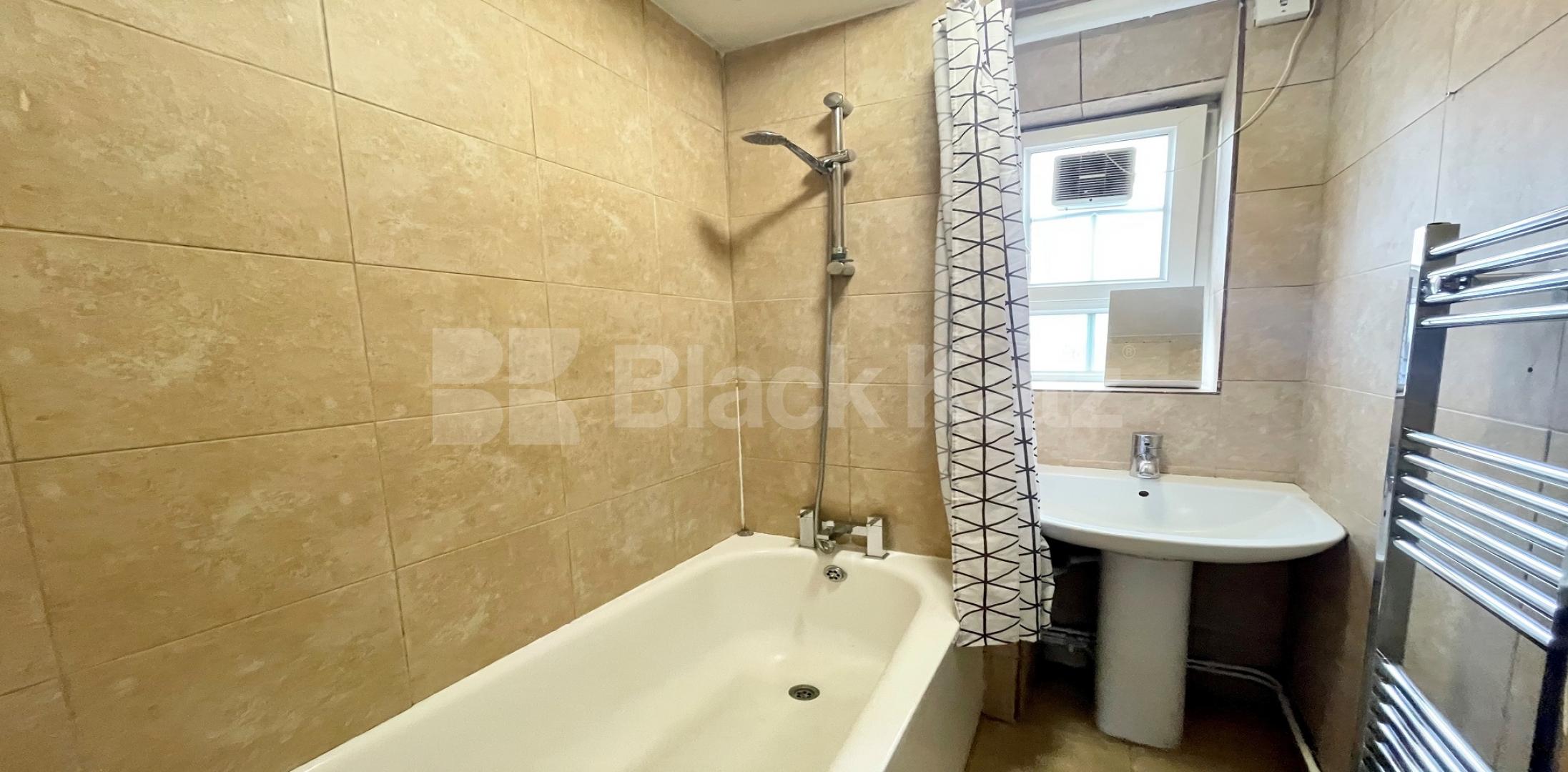 			LET , 5 Bedroom, 1 bath, 1 reception Apartment			 Union Road, Clapham