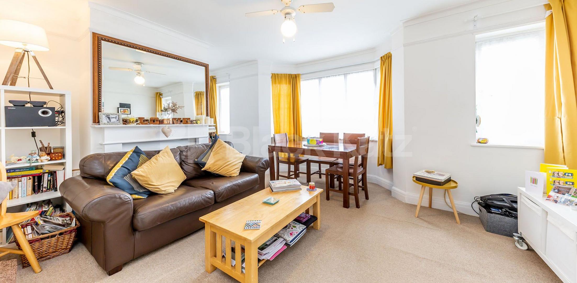 			2 Bedroom, 1 bath, 1 reception Maisonette			 Nether Street, FINCHLEY CENTRAL