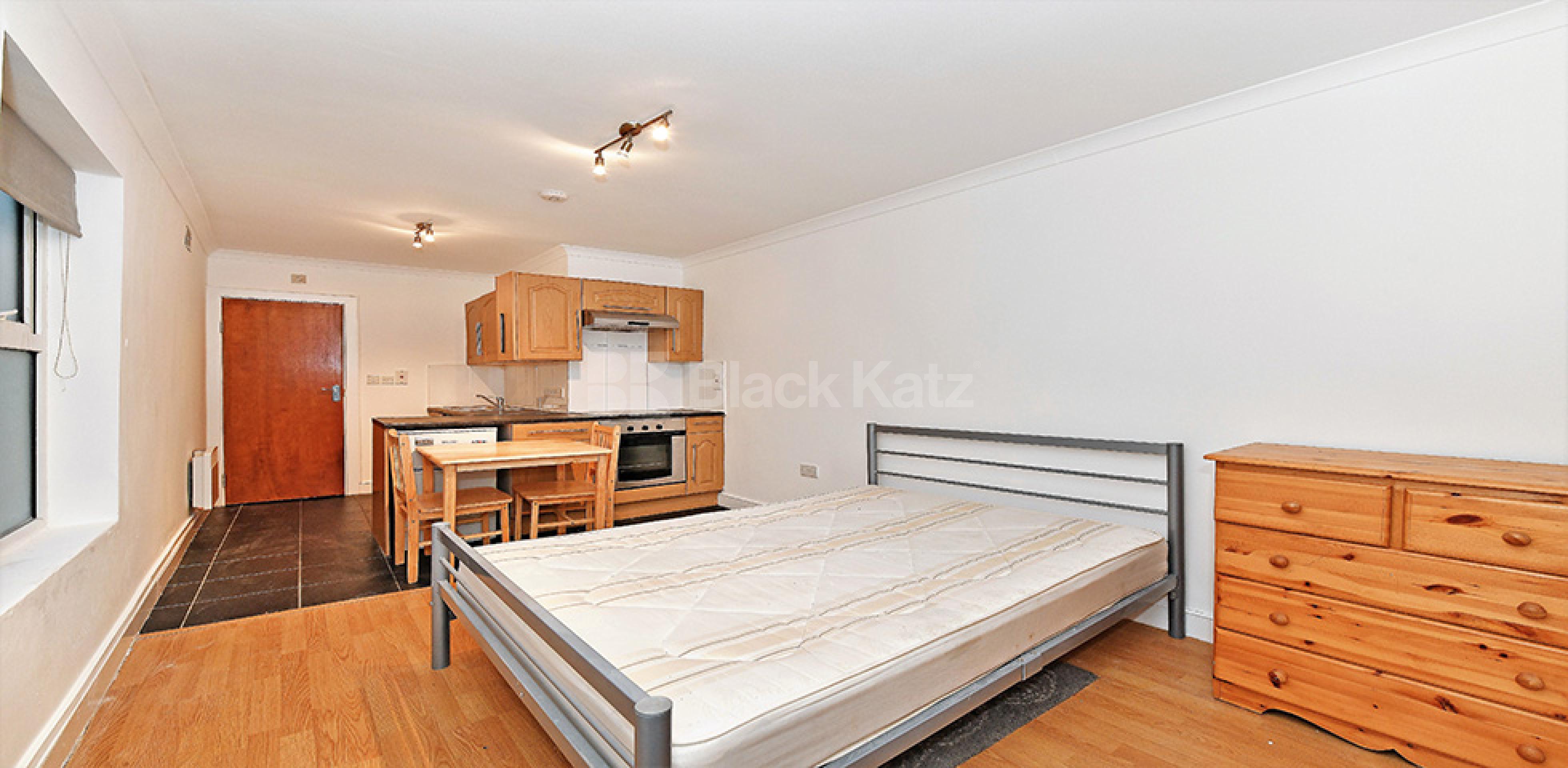 			Studio Apartment, 1 bath, 1 reception Flat			 Hornsey High Street , Crouch End / Hornsey N8
