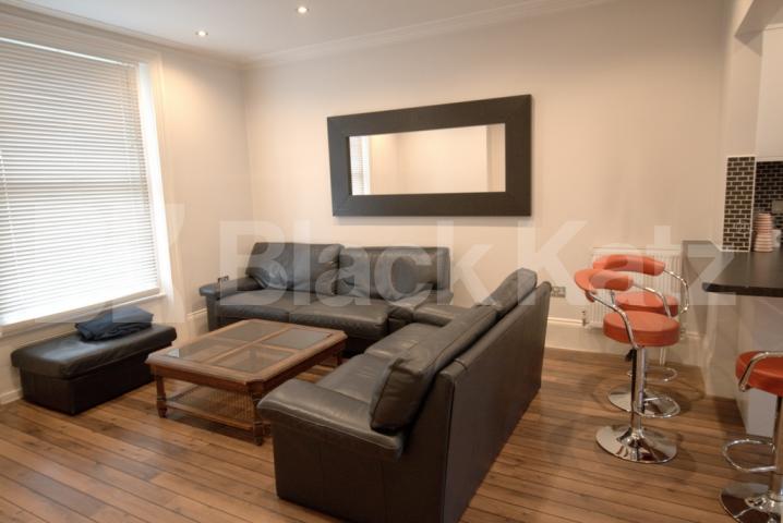			NEW INSTRUCTION!, 3 Bedroom, 1 bath, 1 reception Flat			 Camden Road, CAMDEN