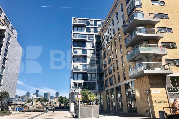 Boasting over 730 sq.ft of living & enternaing space  Jubilee Court  20 Victoria Parade, Greenwich 