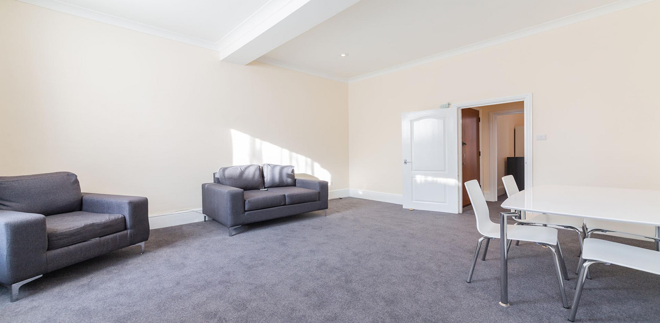 			1 Bedroom, 1 bath, 1 reception Flat			 Haverstock Hill, BELSIZE PARK