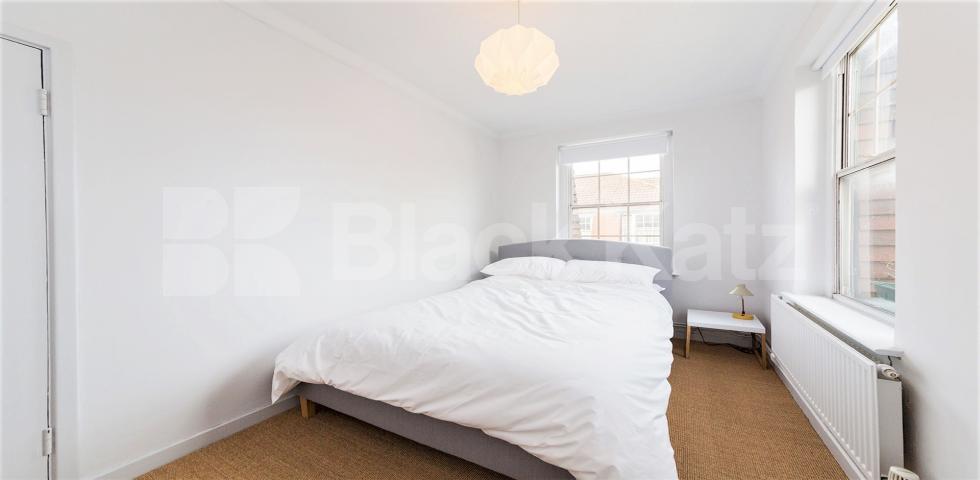 			RECENTLY REFURBISHED , 3 Bedroom, 1 bath, 1 reception Apartment			 Hortensia House, Hortensia Road, Chelsea / Fulham Broadway 