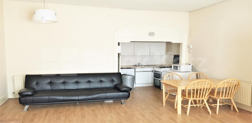 			NEW INSTRUCTION, Studio Apartment, 1 bath, 1 reception Flat			 Sinclair Gardens, Shepherds Bush