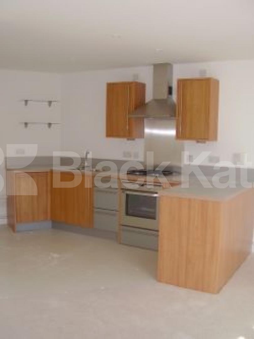 			1 Bedroom, 1 bath, 1 reception Flat			 Eden Grove, HOLLOWAY N7