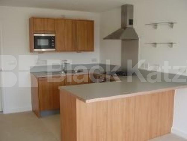 			Viewings Recommended, 2 Bedroom, 1 bath, 1 reception Flat			 Eden Grove, HOLLOWAY