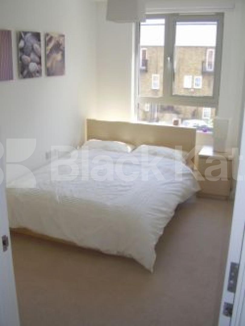 			2 Bedroom, 1 bath, 1 reception Flat			 Eden Grove, HOLLOWAY ROAD.SEVEN SISTERS N7