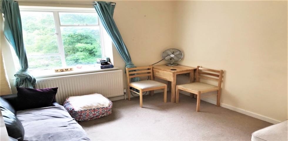 			3 Bedroom, 1 bath, 1 reception Flat			 Willesden Lane, WILLESDEN GREEN