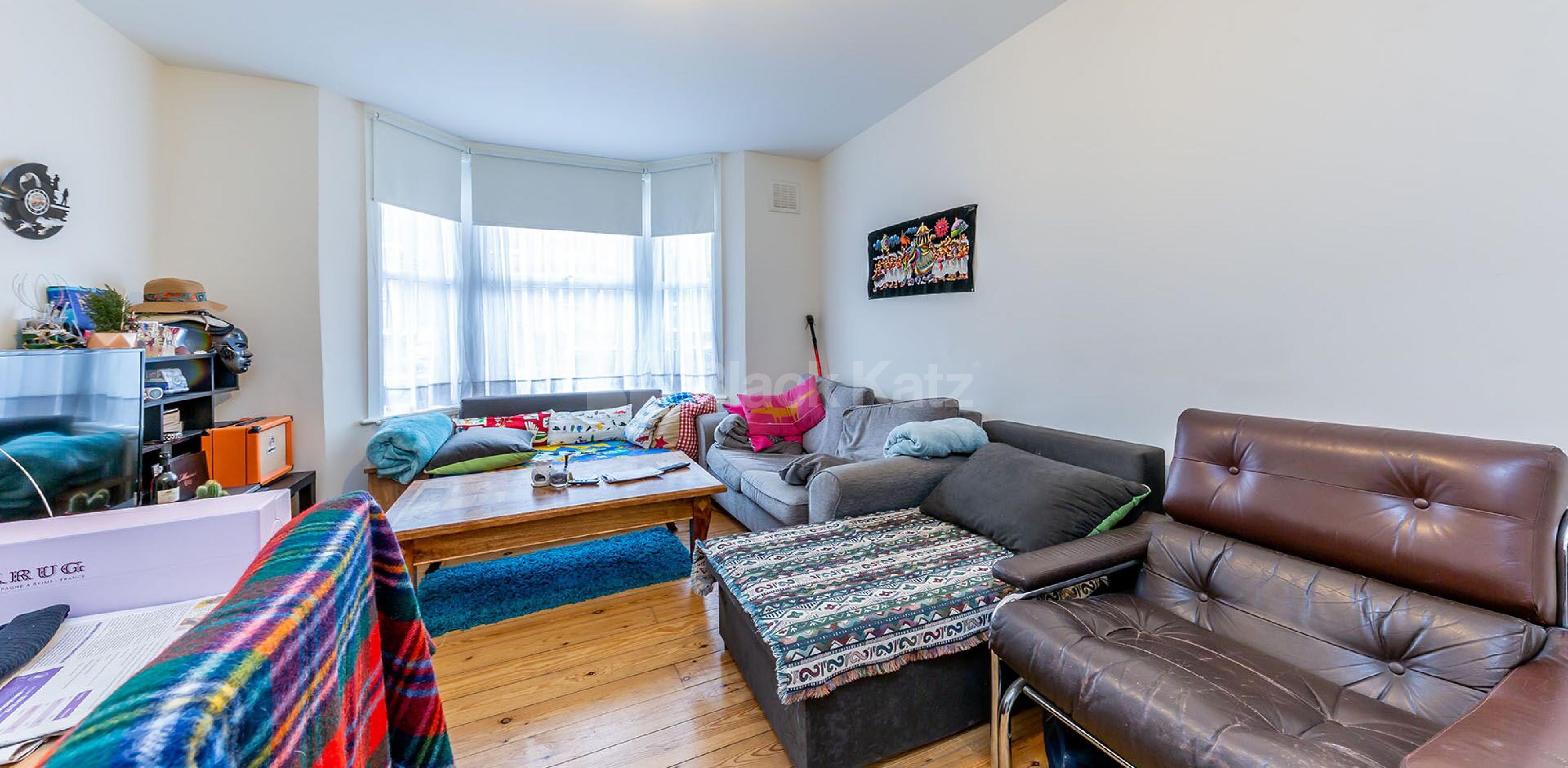 			Lovely 2 bedroom Garden flat in Bowes Park , 2 Bedroom, 1 bath, 1 reception Ground Floor Flat			 Cheshire Road , Bowes Park N22