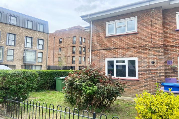 Semi detached, recently refurbished house off Burgess Park Westmoreland Road, Walworth / Burgess Park
