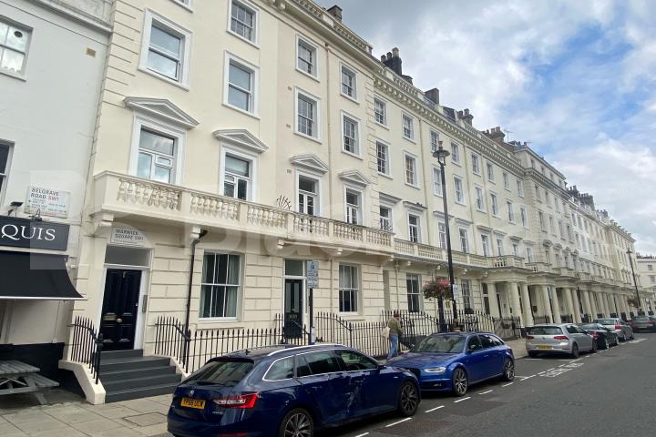Bright studio in Victoria Warwick Square , Pimlico