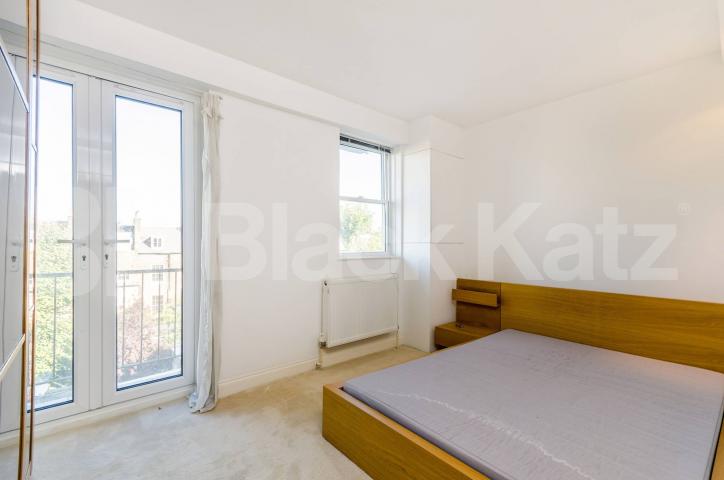 			1 Bedroom, 1 bath, 1 reception Flat			 Westbourne Grove, NOTTING HILL