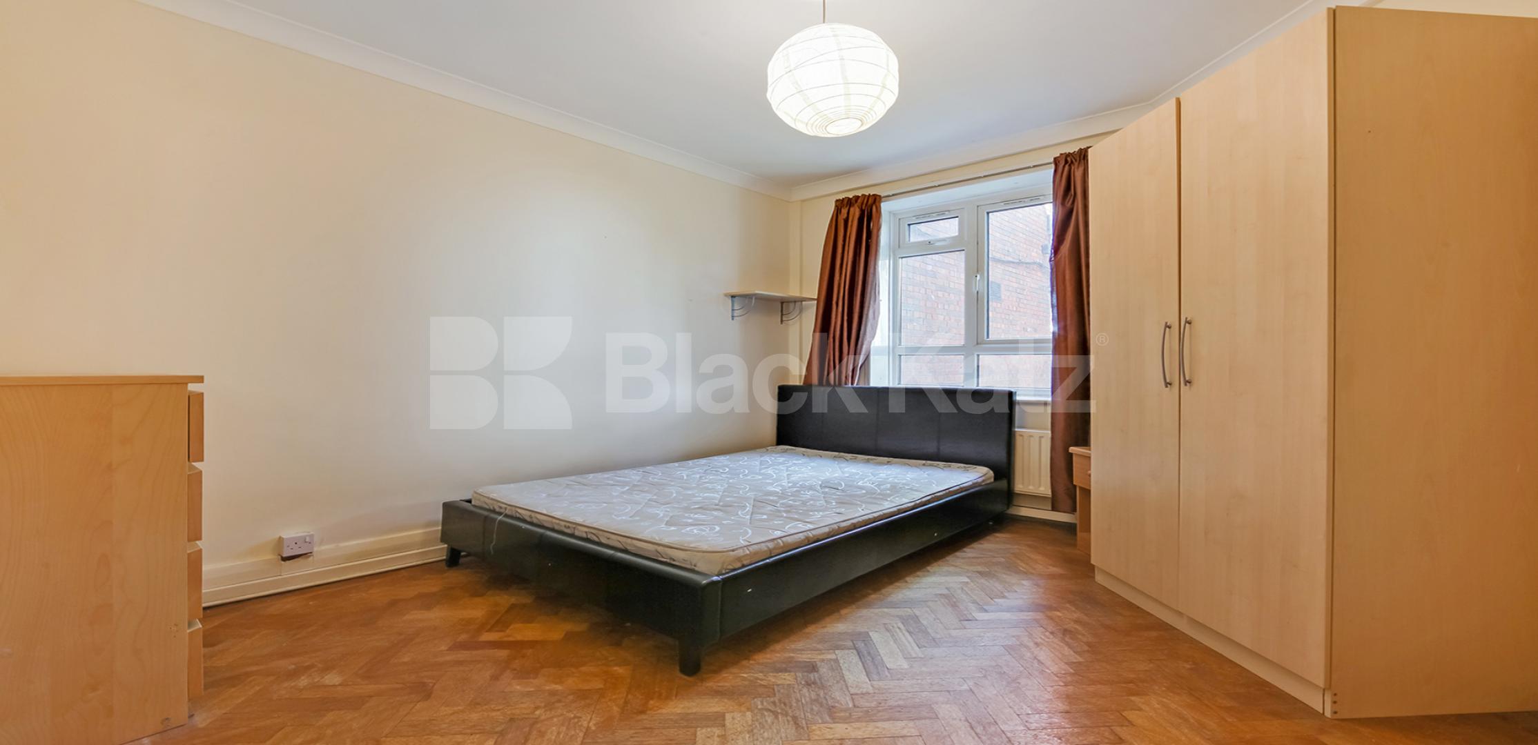 			LET , 3 Bedroom, 1 bath, 1 reception Apartment			 Whites Square, Clapham Common