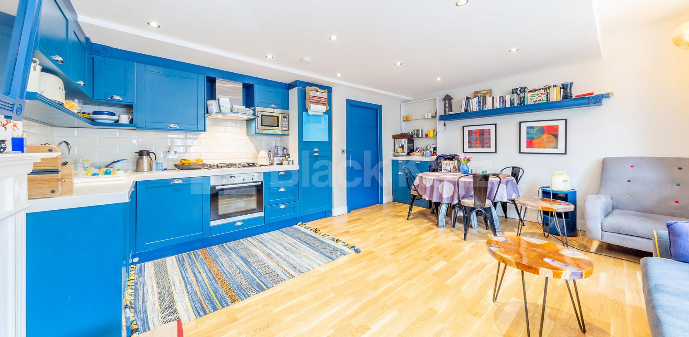 			New Instruction!, 3 Bedroom, 1 bath, 1 reception Apartment			 Broadway Parade, Crouch End