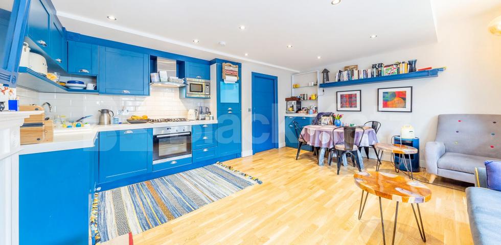 			New Instruction!, 3 Bedroom, 1 bath, 1 reception Apartment			 Broadway Parade, Crouch End