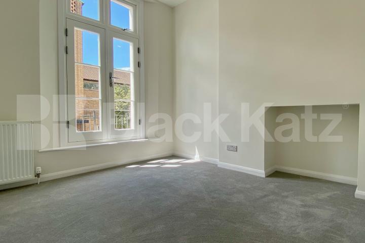 Bright and airy & recently refurbished  Winchester Street, Pimlico / Victoria