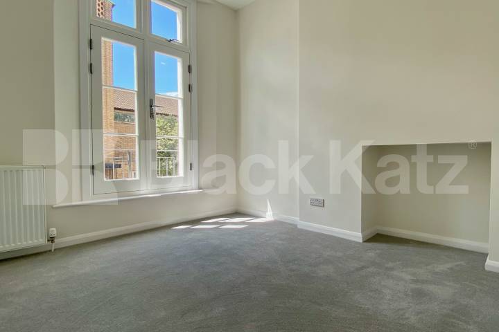 Bright and airy & recently refurbished  Winchester Street, Pimlico / Victoria
