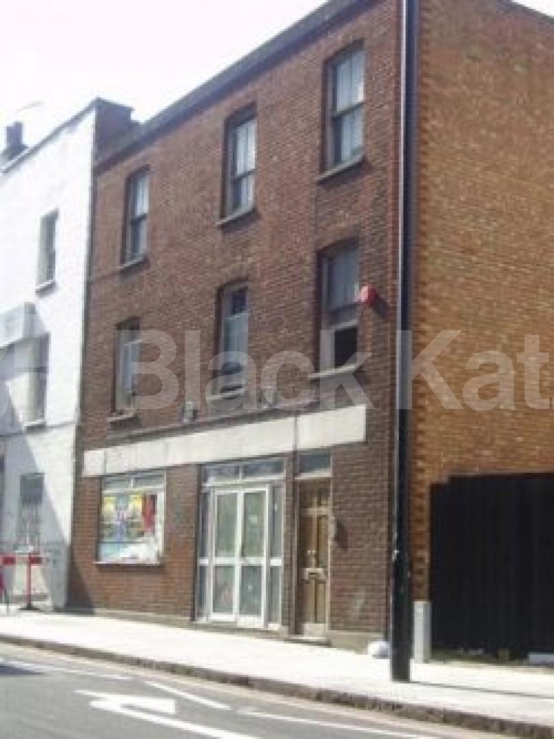 			Studio Apartment, 1 bath, 1 reception Studio			 Wakley Street, ANGEL