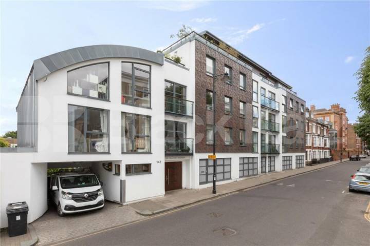 Modern Two Double Apartment with Balcony at Wallpaper Apartments, N1 Offord Road, Islington 