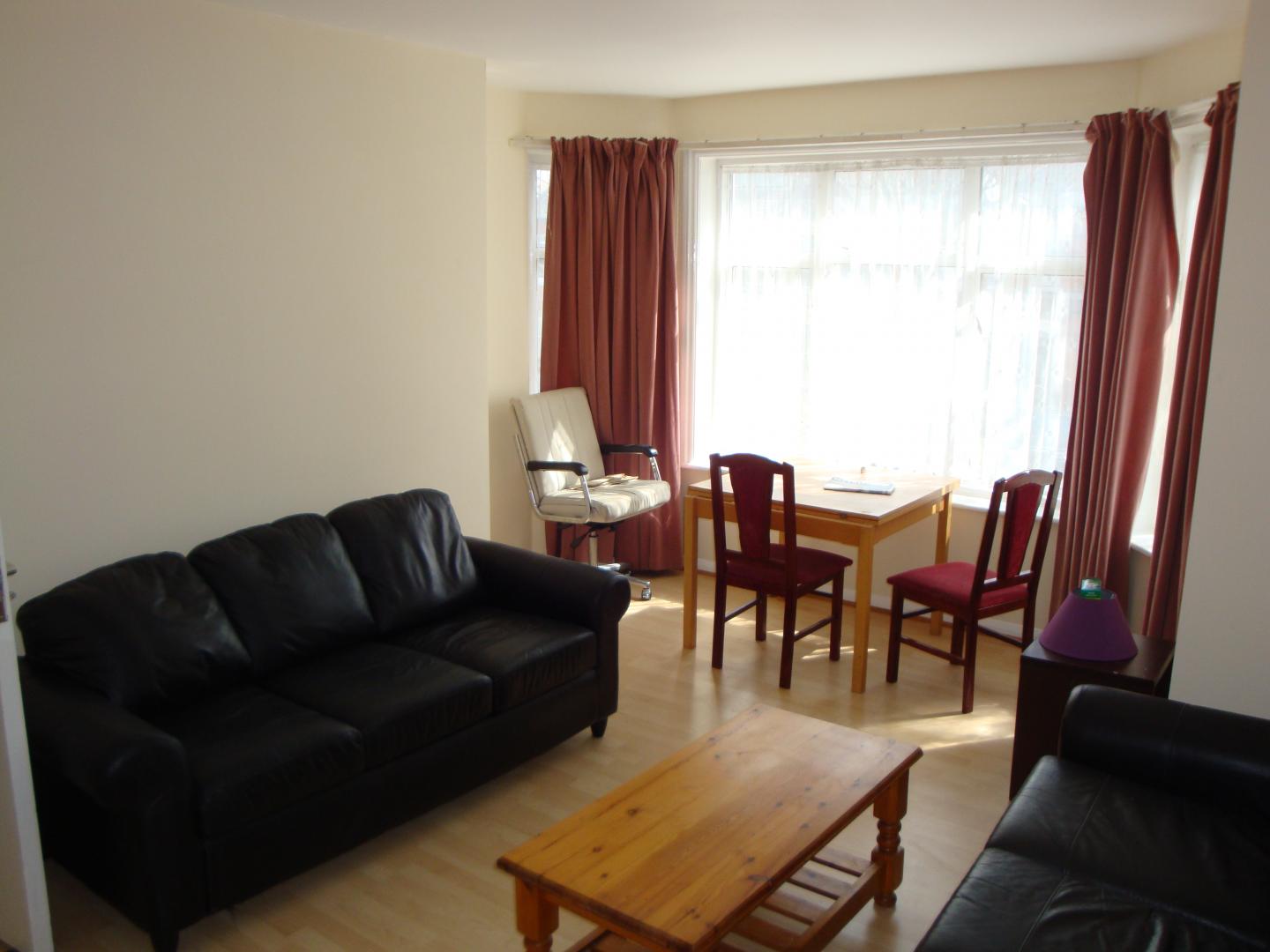 			NEW INSTRUCTION, 2 Bedroom, 1 bath, 1 reception Flat			 Walm Lane, WILLESDEN GREEN